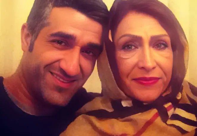 مادری