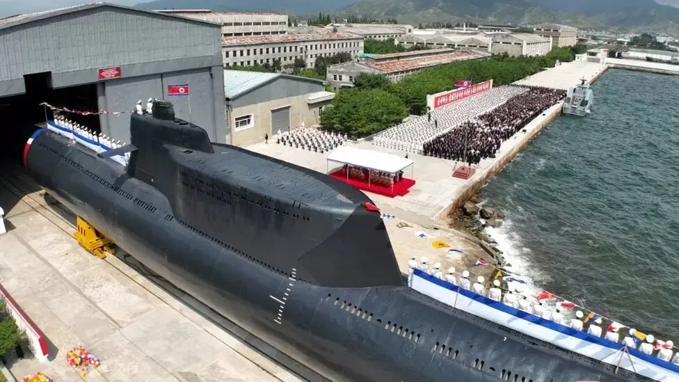 زیردریایی کره شمالی