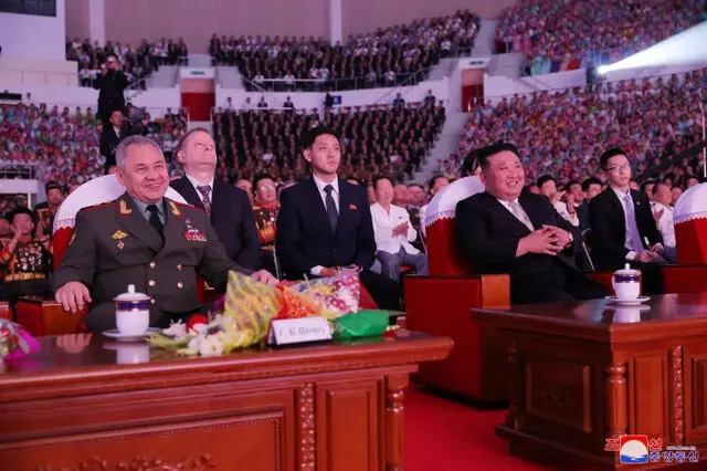 دیدار رهبر کره شمالی و وزیر دفاع روسیه