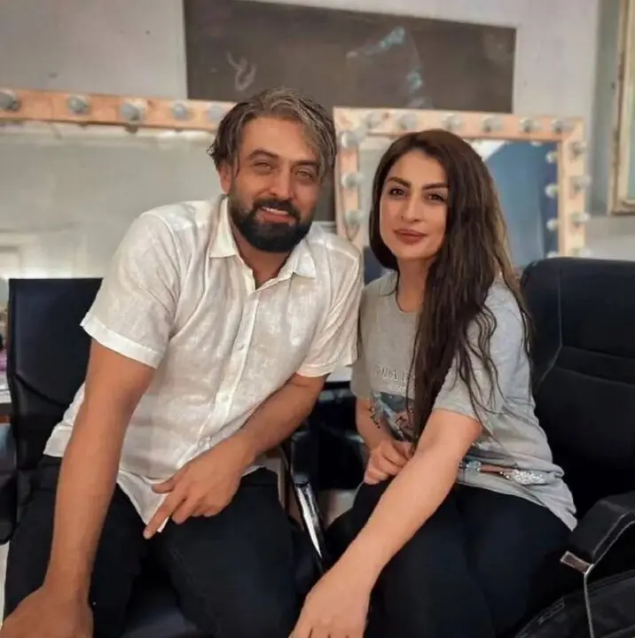 عکس مصطفی زمانی در کنار بازیگر زن عراقی