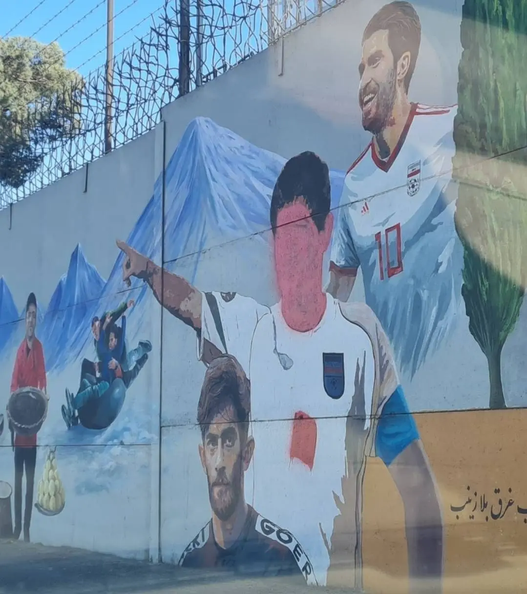 علی دایی مخدوش