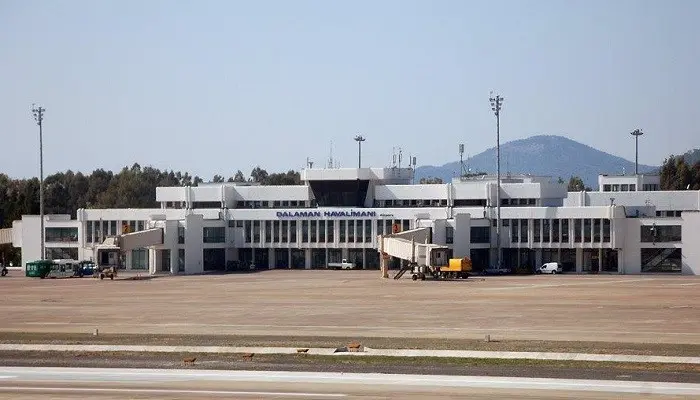 فرودگاه دالامان .