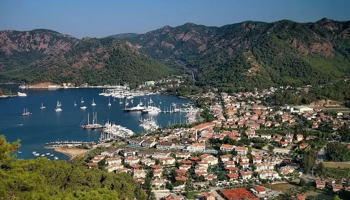 فرودگاه دالامان ..