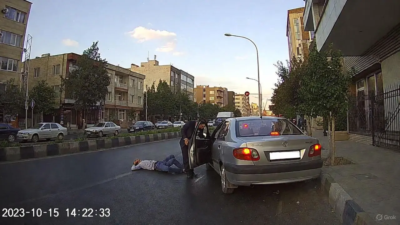 متهم،كلاهبرداري،شاكي،شكايت،مرد،جوان،بيمارستان،پليس،ميانسال،خ ...