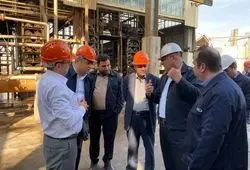  بازدید مهندس نجم‌الدین از پالایشگاه روغن‌سازی آبادان و پایانه صادراتی بندر امام (ره)
