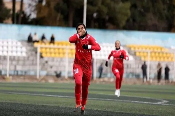 کمیته انضباطی بازیکن خاطی پرسپولیس را نقره داغ کرد