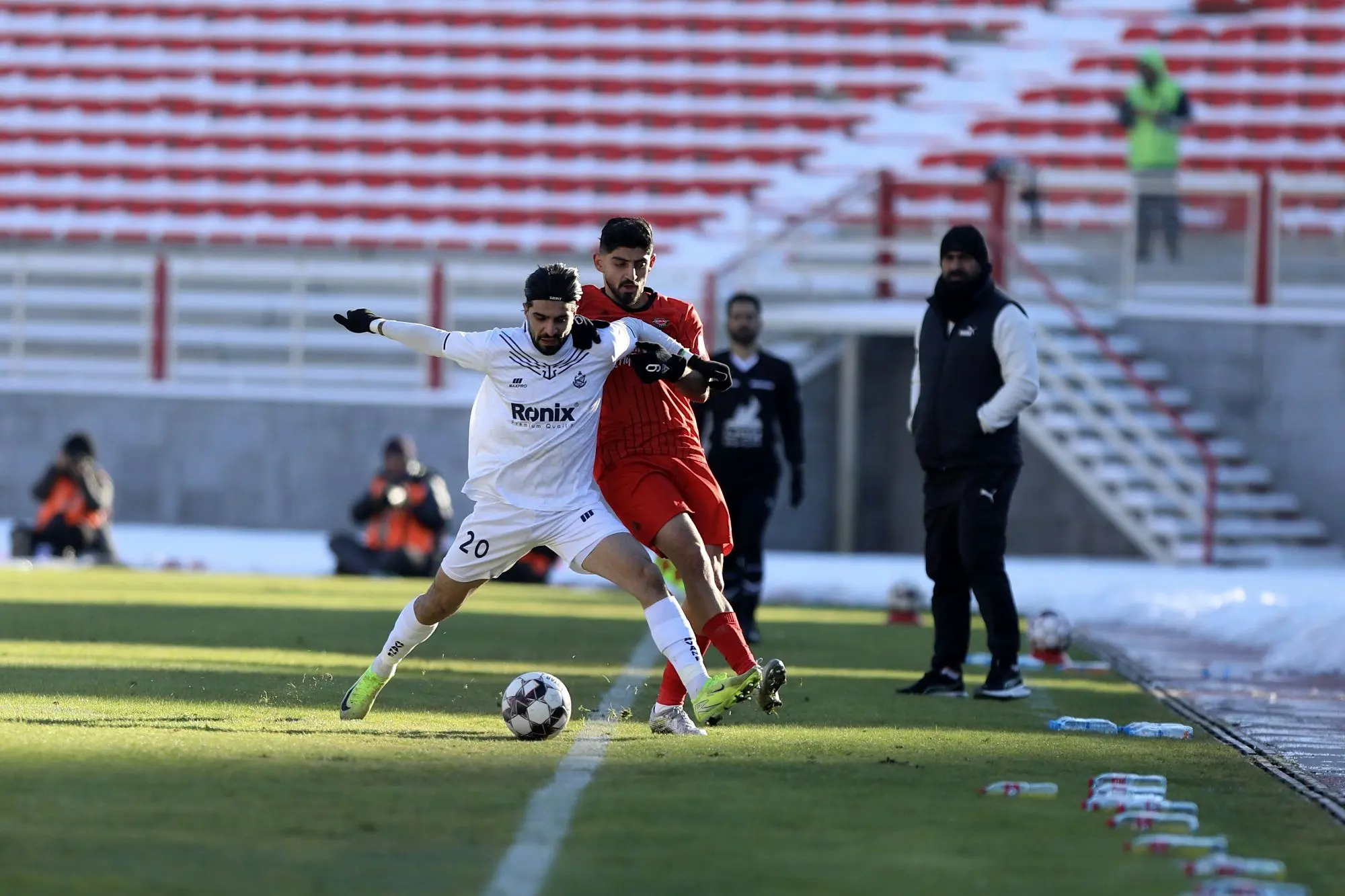 بازي،تيم،بندرانزلي،معوقه،تراكتور،ملوان،شمس