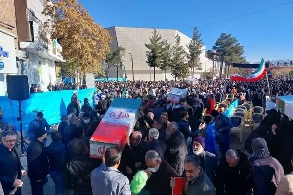 روزنامه اصولگرا: رادیکالیسم به خود اجازه می‌دهد جای خدا بنشیند و برای شهدای جنگ ۱۲ روزه تعیین تکلیف کند و دایره خودی و ناخودی را آن‌قدر گسترش دهد که به دستگاه محاسباتی الهی تعرض کند