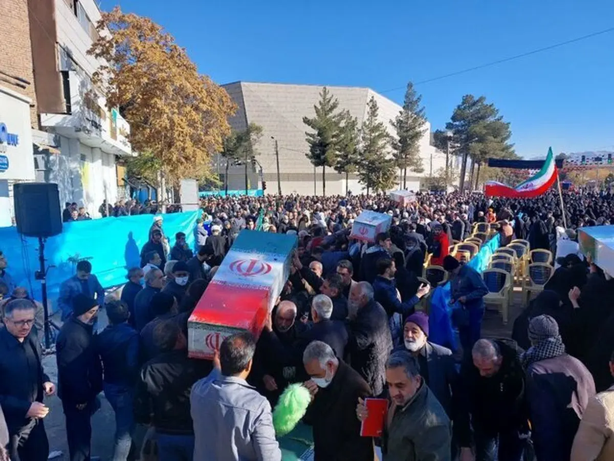 روزنامه اصولگرا: رادیکالیسم به خود اجازه می‌دهد جای خدا بنشیند و برای شهدای جنگ ۱۲ روزه تعیین تکلیف کند و دایره خودی و ناخودی را آن‌قدر گسترش دهد که به دستگاه محاسباتی الهی تعرض کند