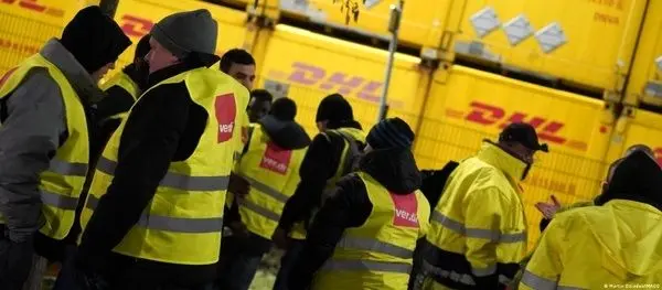 تحویل بسته‌‌های پستی در آلمان به دلیل اعتصاب کارکنان متوقف شد