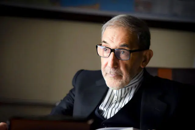 توصیه ولایتی به نهادهای مسئول در مورد فضای مجازی؛ تغییرات اثربخش و جلوگیری از بی‌تدبیری‌های ‎هزینه‌ساز؛ می‌تواند بیش از پیش راهگشا باشد