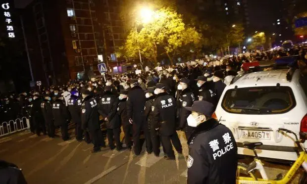 استقرار گسترده نیروهای پلیس چین در پکن و شانگهای برای جلوگیری از تجمعات اعتراضی