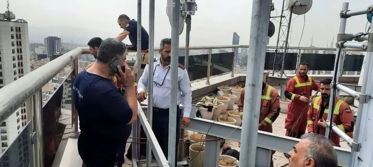  حادثه هولناک سقوط بالابر در خیابان ولیعصر 