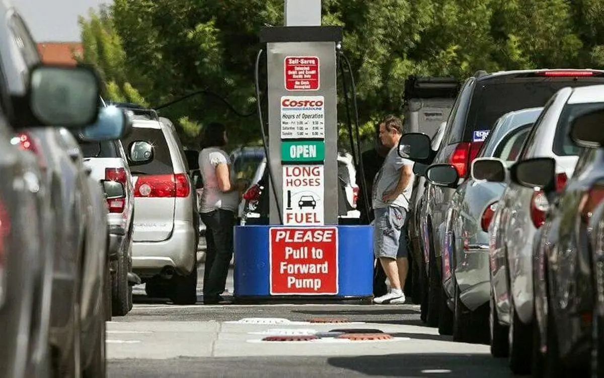 احتمال رکوردشکنی قیمت بنزین در آمریکا / ممکن است بنزین به ۴.۵۰ دلار برسد