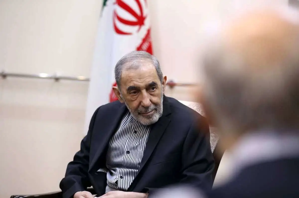 همزمان با سفر پزشکیان به نیویورک؛ ولایتی پیام قدردانی رهبری از پیشرفت مذاکرات او با عراق در اواخر دهه ۶۰ را منتشر کرد