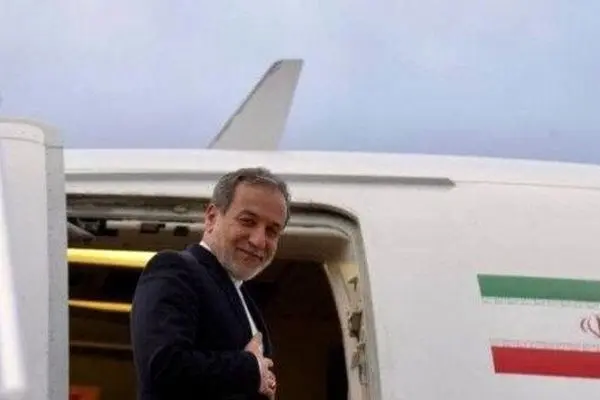 سفر وزیر امور خارجه به فرانسه 