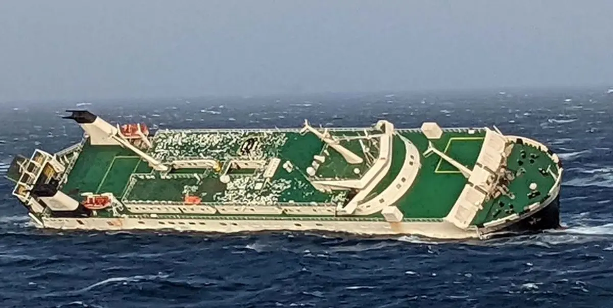 نجات ۲۳ سرنشین کشتی غرق شده اماراتی در عسلویه