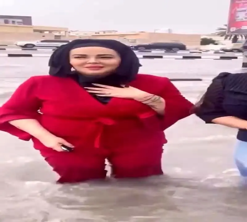 ببینید | ویدئوی عجیب از بهاره رهنما وسط سیل امارات!