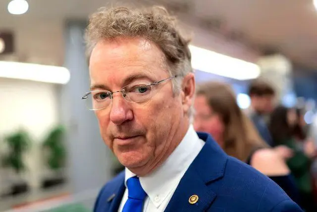 سناتور جمهوری‌خواه آمریکا: تحرکات در کارائیب مقدمه‌ای برای جنگ است/ ما باید سوریه را ترک کنیم