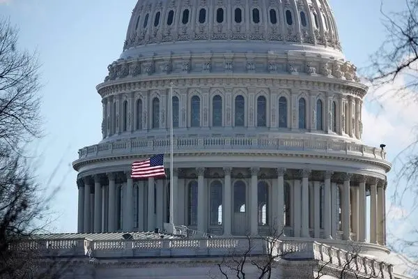 آمریکا گرین‌کارت مهاجران 19 کشور از جمله ایران را بازبینی می‌‌کند