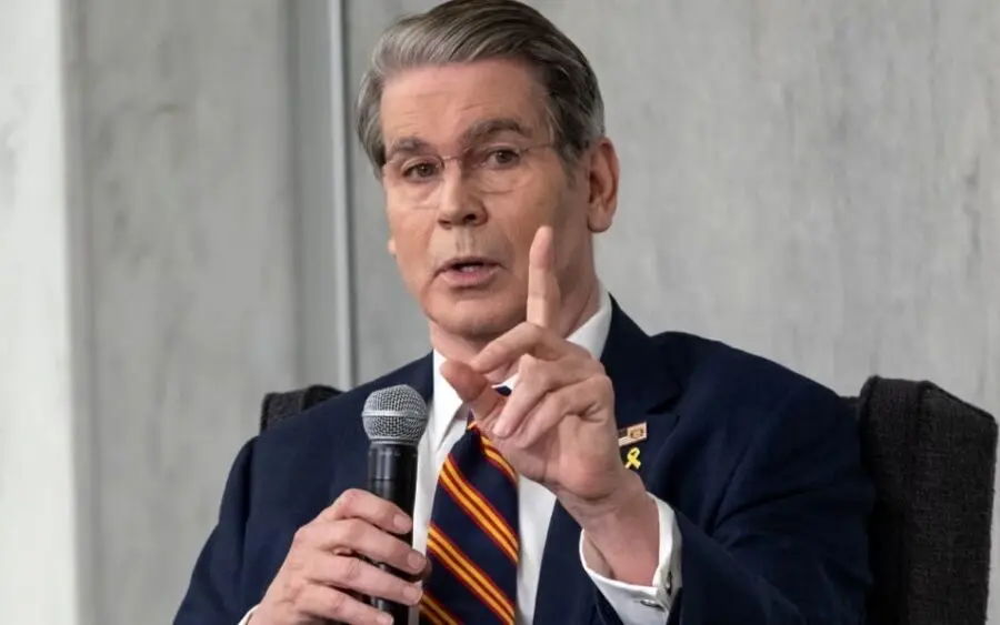 آیا جنگ تجاری جدید در راه است؟ اروپا در انتظار تصمیم ترامپ درباره تعرفه‌های ۱۰ تا ۲۵ درصدی.