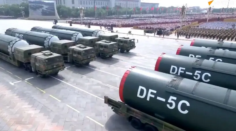 رونمایی از تسلیحات فوق‌پیشرفته چینی در رژه پیروزی با حضور پزشکیان + ویدیو