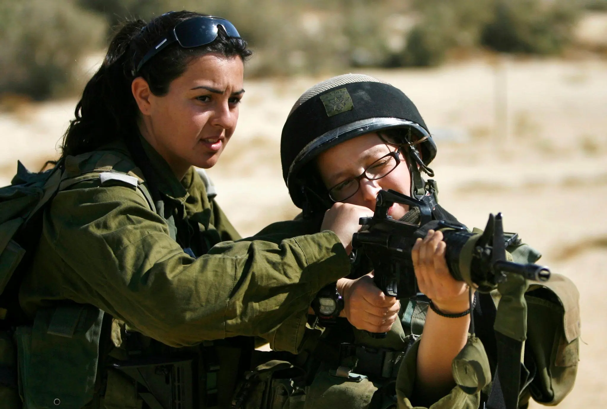 زنان ارتش اسرائیل؛ گرگ‌هایی در لباس بره + ویدئو