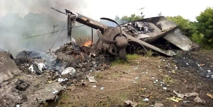 یک هواپیمای بوئینگ با ۱۳۲ سرنشین در جنوب غربی چین سقوط کرد