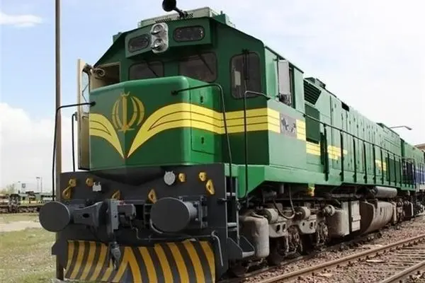 حبس ۱۰ ساعته مسافران قطار تهران - بندرعباس؛ ماجرا چه بود؟