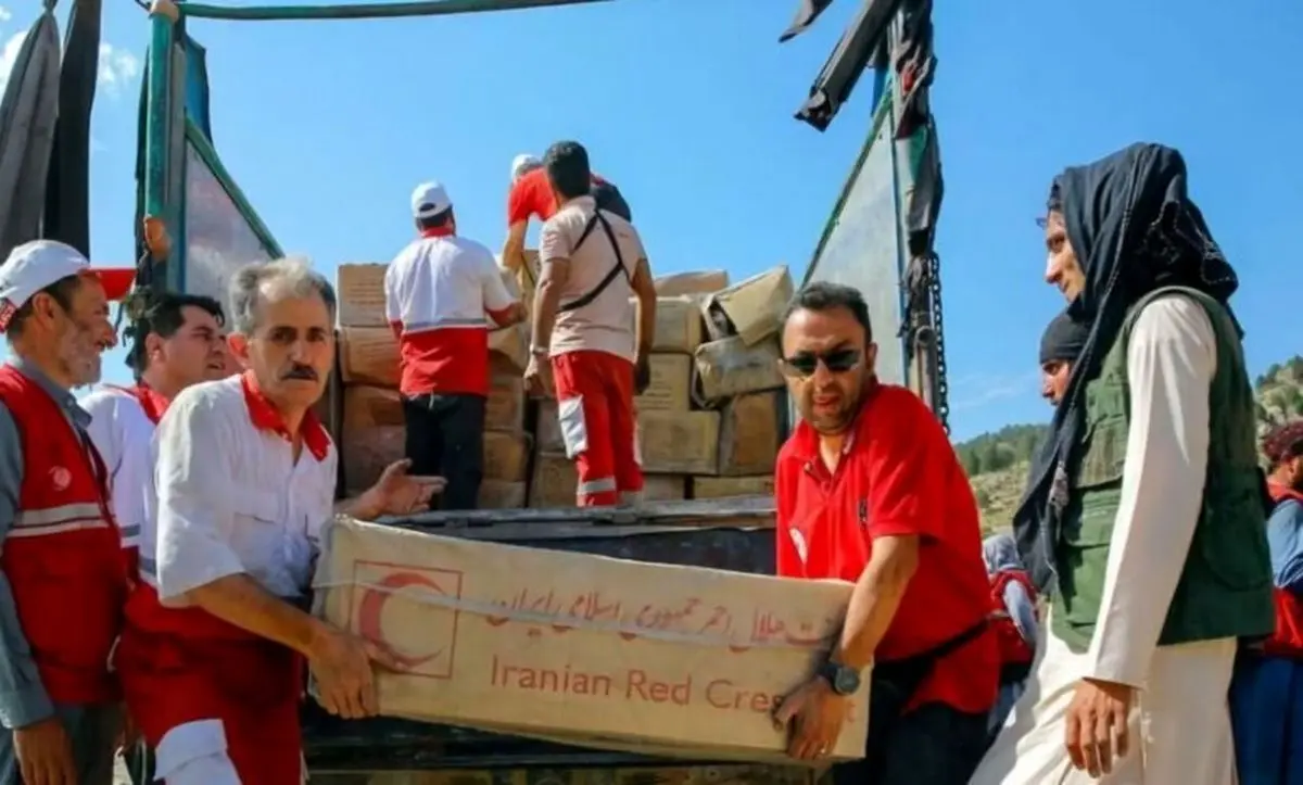 نخستین محموله کمک‌های ایران به زلزله‌زدگان افغانستان تحویل شد