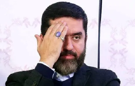 حمله تند مشاور قالیباف به علی کریمی؛ او به مادر شهردار تهران، توهین و جسارت کرده!