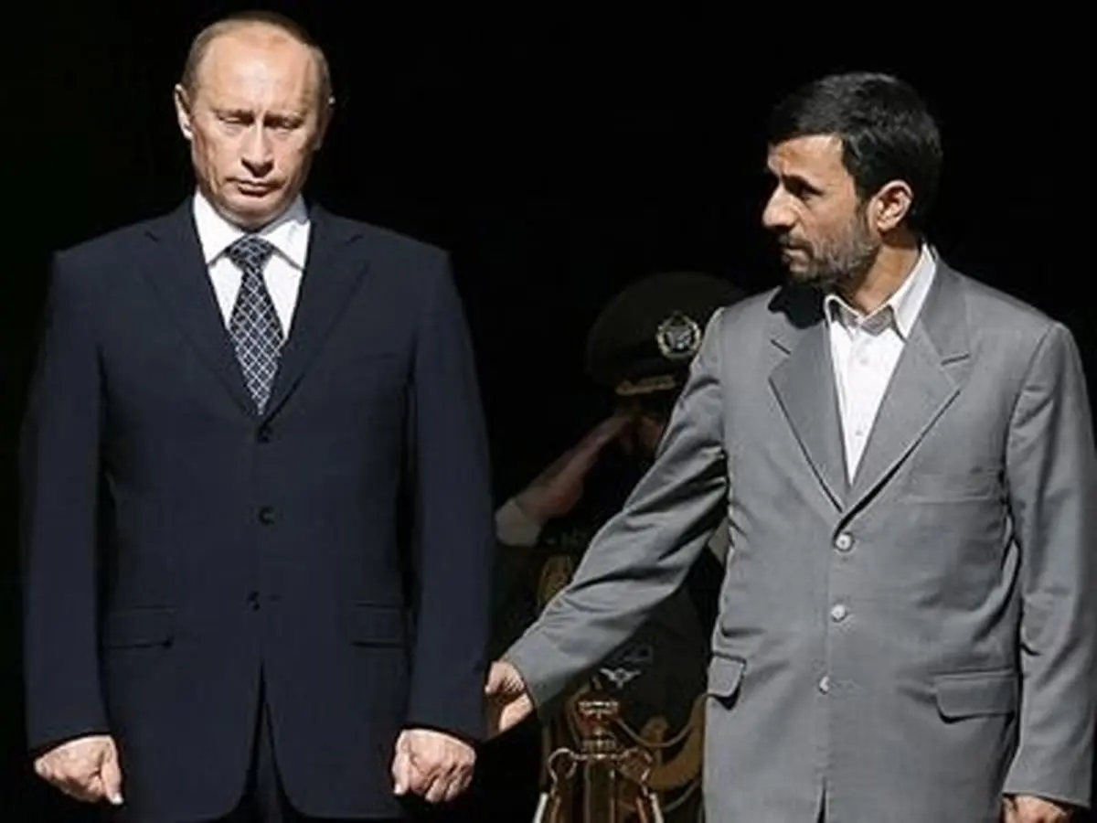 نامه احمدی نژاد به پوتین: حکمرانی طولانی به دیکتاتوری می رسد