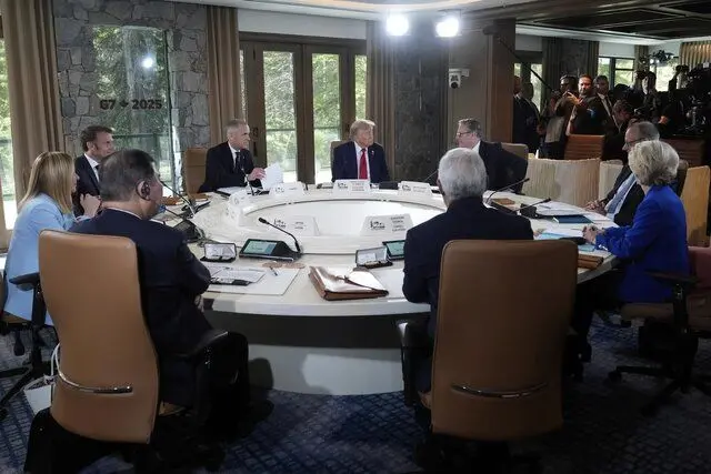 ماکرون: ترامپ گفت رایزنی‌هایی برای آتش‌بس بین ایران و اسرائیل در جریان است