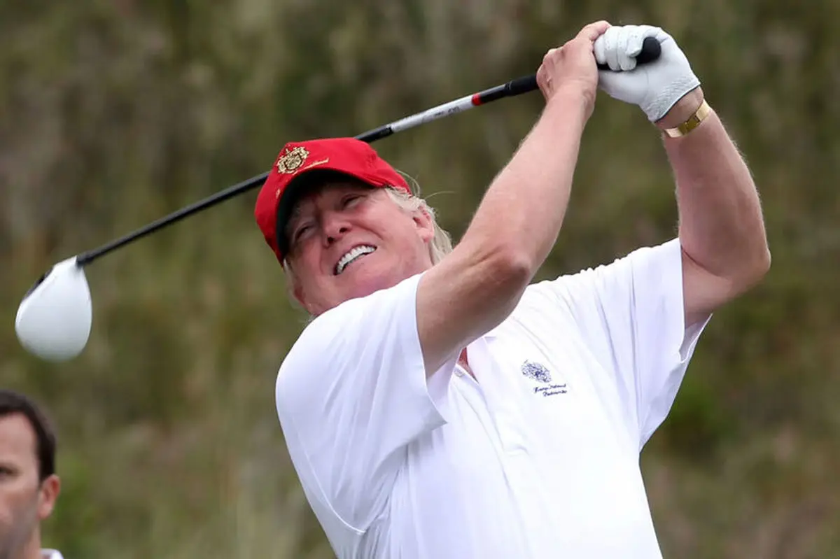 کارشناس شبکه افق: حال ترامپ خوب نیست!