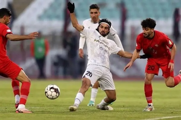 ساعت بازی امروز تراکتور مقابل چادرملو