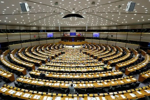 قطع‌نامه پارلمان اروپا علیه مسموم‌کردن دانش‌آموزان در ایران