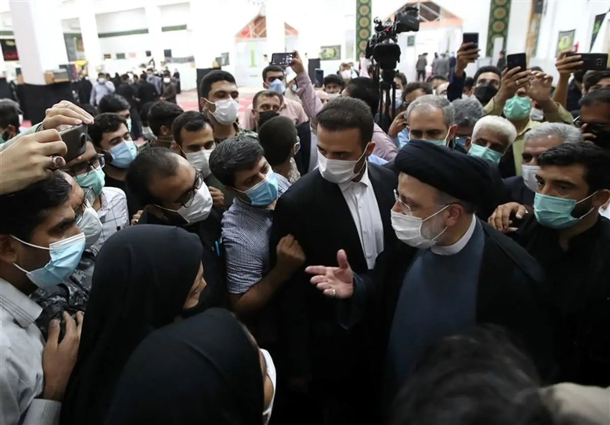 کیهان: استقبال یزد از  رئیسی نشان داد مردم به رئیس‌جمهوری و جمهوری‌اسلامی امید دارند