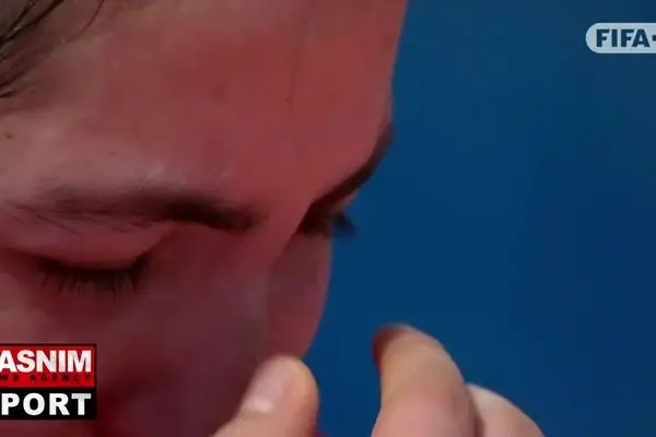 ببینید | اشک و ناراحتی بازیکنان تیم ملی فوتسال بانوان ایران پس از شکست مقابل ایتالیا و عدم صعود به مرحله حذفی