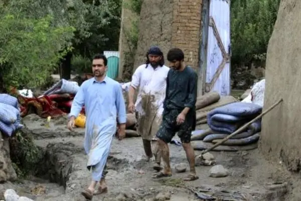 وقوع سیل مرگبار در افغانستان دست‌کم 50 کشته بر جای گذاشت
