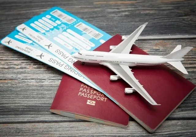 فروش غیرقانونی چارتری بلیت هواپیما در روز روشن +عکس