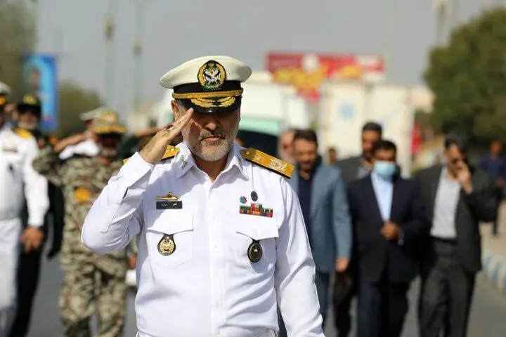 دریادار وظیفه: نیروهای مسلح تا آخرین نفس از کشور دفاع خواهند کرد