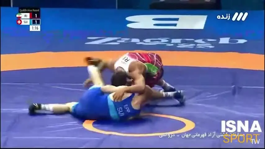 ببینید | ویدئویی از فن ۵ امتیازی مومنی به کشتی‌گیر سوییس در قهرمانی جهان