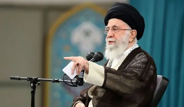 رهبر انقلاب: حج تنها فریضه‌ای است که ترکیب و ظاهر آن کاملاً سیاسی است