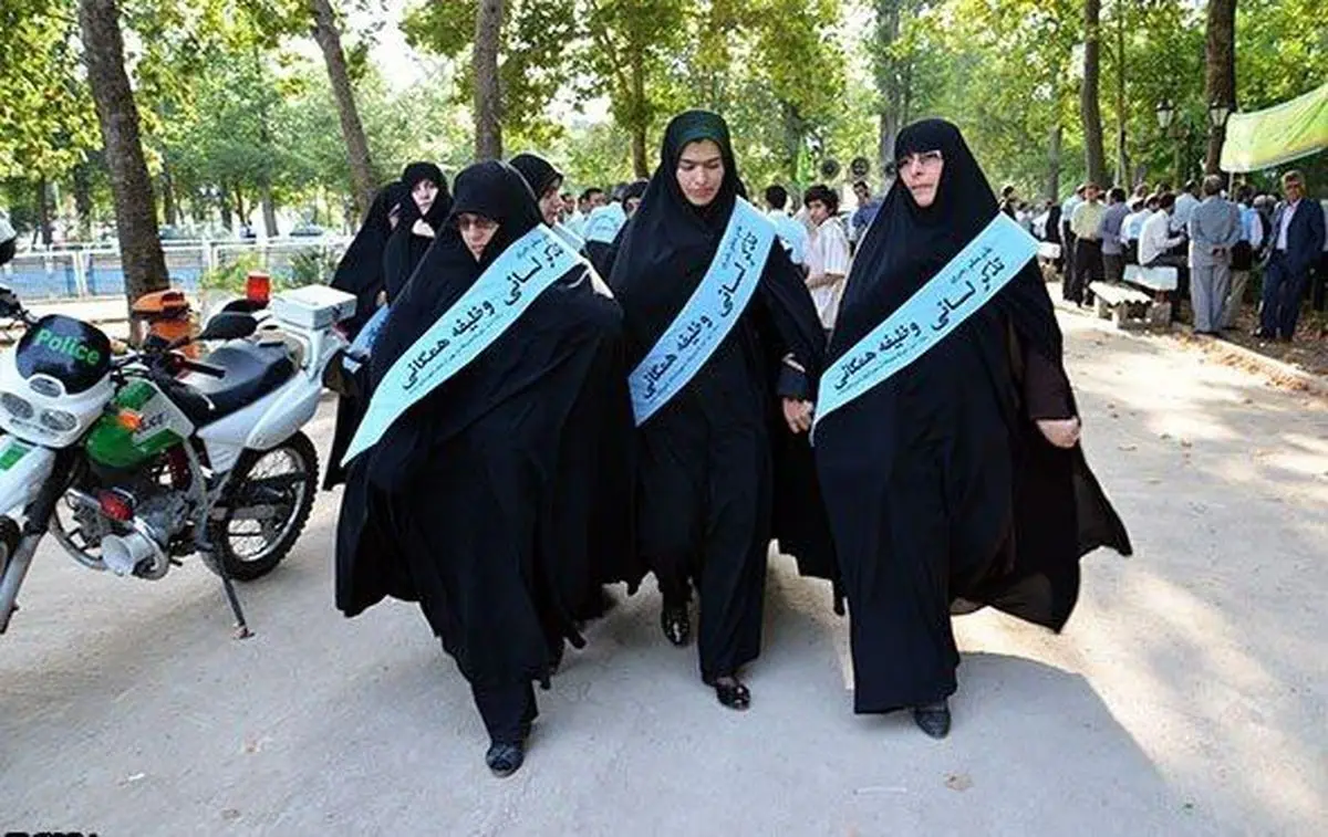 اولین مانور تذکر لسانی درباره حجاب در تهران برگزار شد + تصویر
