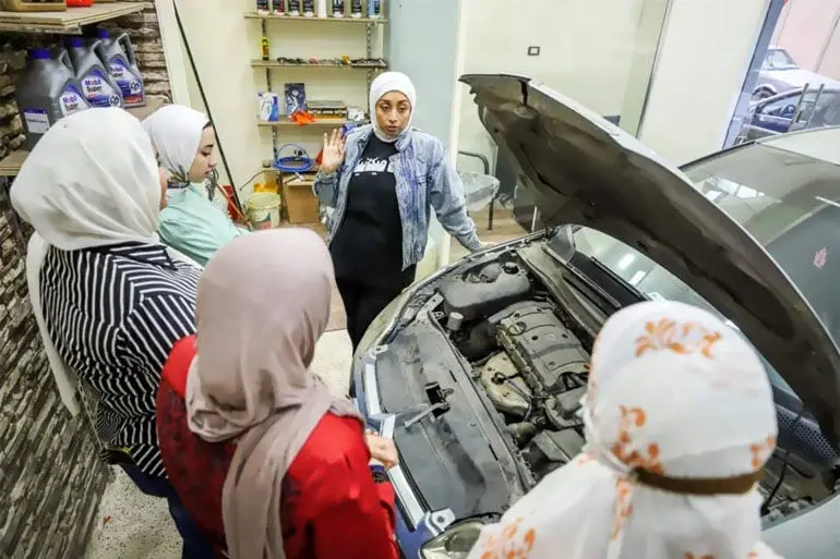 تعمیرگاه زنانه خودرو در مصر راه‌اندازی می‌شود + عکس