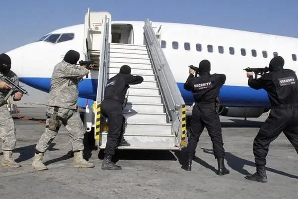 ماجرای گروگانگیری در پرواز مشهد در آبان ماه چه بود؟ + ویدیو