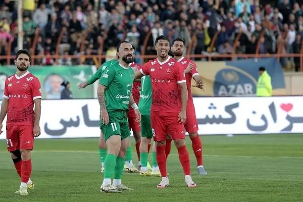 نارضایتی اوسمار از عملکرد هافبک‌های پرسپولیس در آستانه دربی