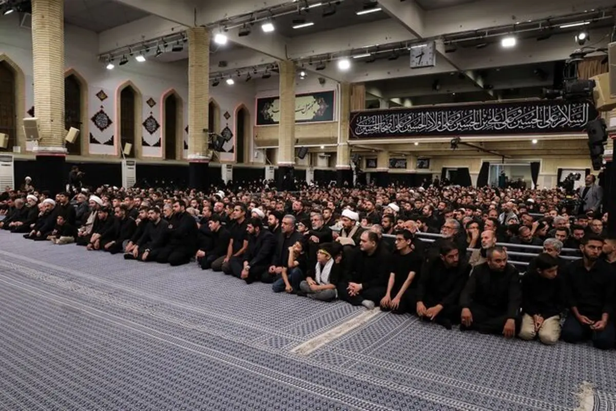 مراسم شام غریبان حسینی در حسینیه امام خمینی(ره) برگزار شد