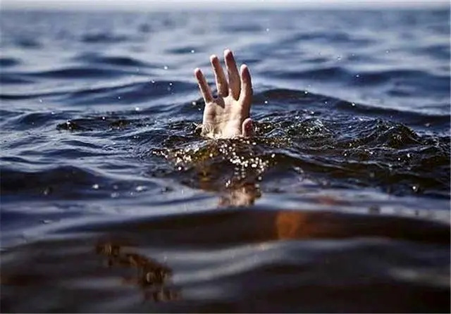 مرد جوان در دریای خزر محدوده رامسر غرق شد