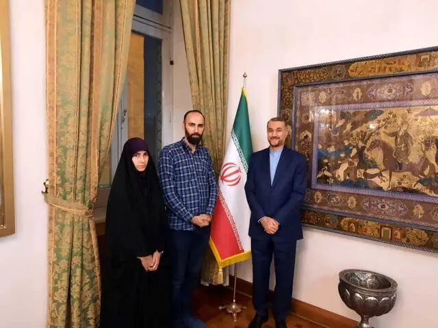 دیدار وزیر خارجه با فرزندان حمید نوری